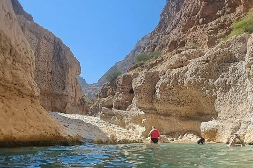 Unveiling the Hidden Paradise Wadi Shab Expedition