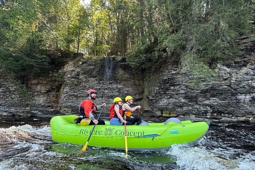 Rafting and kayaking on the Jacques Cartier River