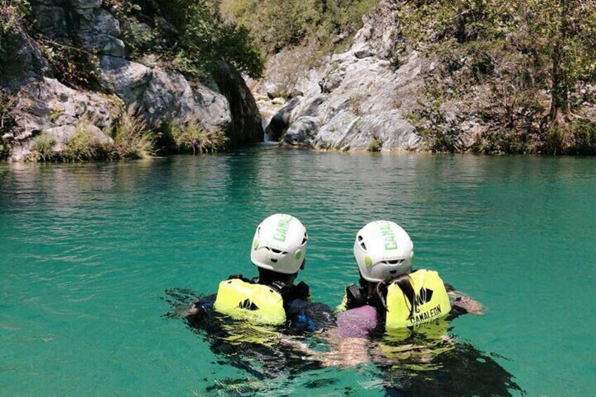 turquoise blue pools