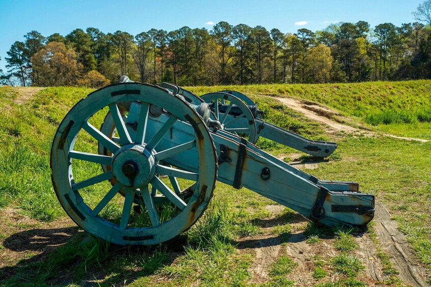 Yorktown Battlefield and Colonial Williamsburg Self-Guided Bundle Tours