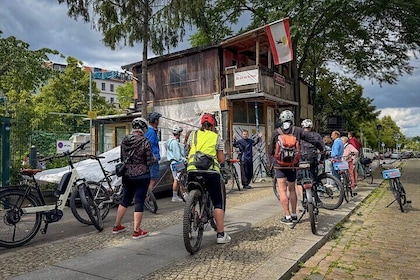 Berlin: Experience the Alternative Kreuzberg on a Bike Tour