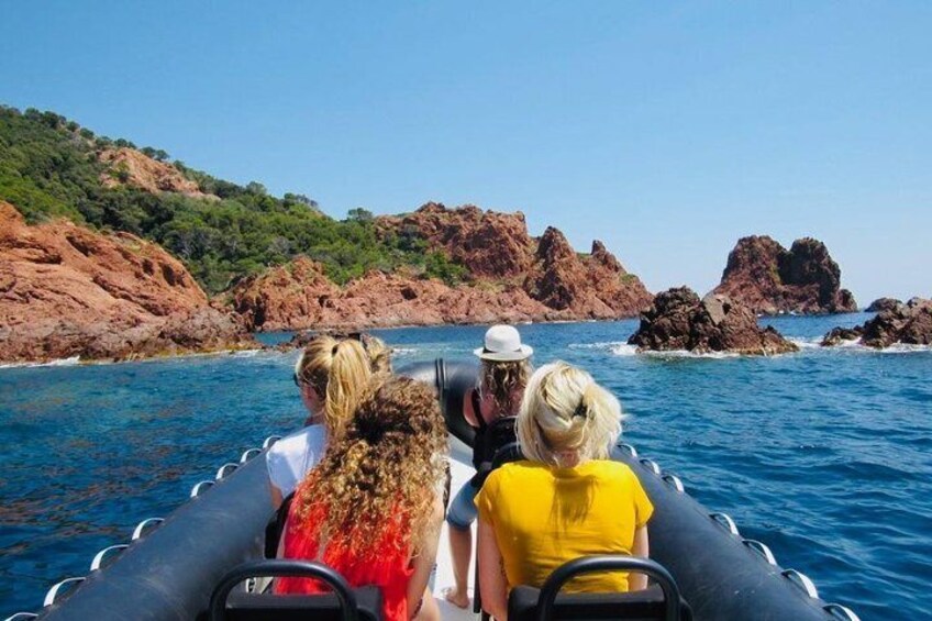 Calanques and red rocks - Departure Saint Raphaël