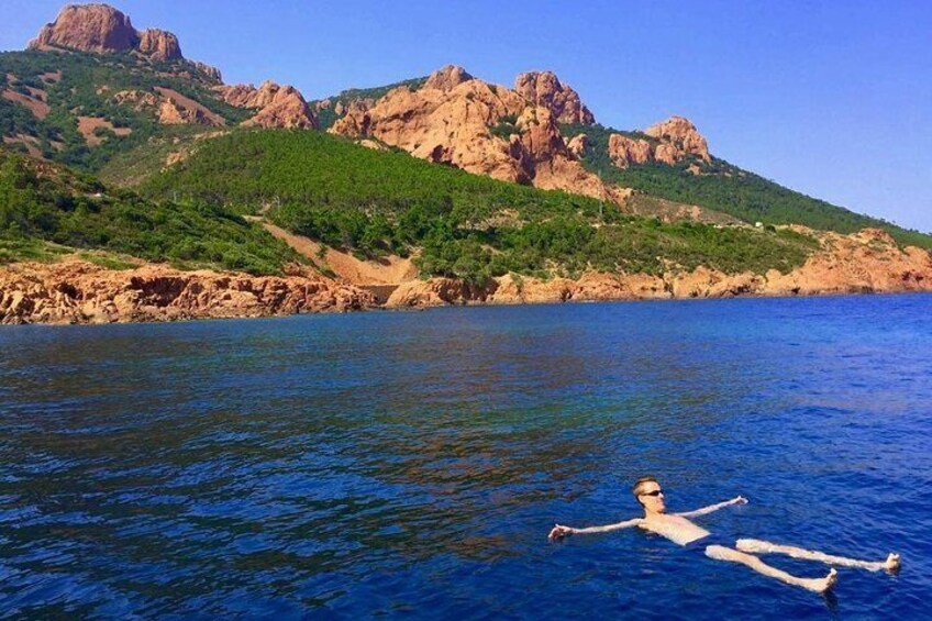 Calanques and red rocks - Departure Saint Raphaël