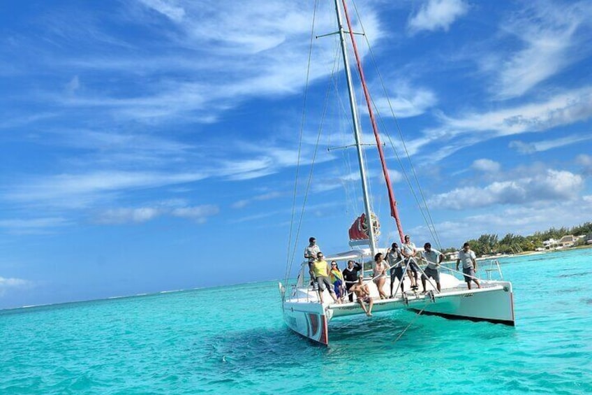 Full Day Catamaran cruise to Ilot Gabriel with lunch & Drinks
