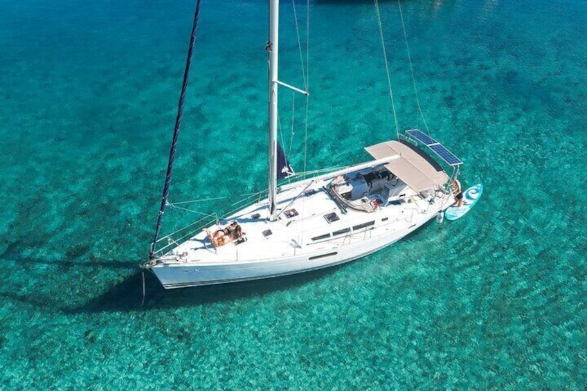 Private Sailing Trip to Dia Island with Lunch & Water Activities