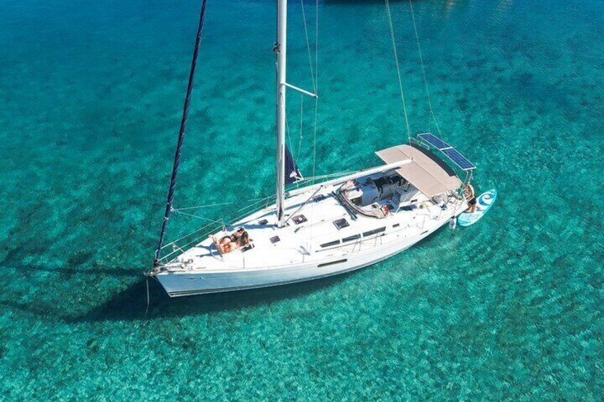 Private Sailing Trip to Dia Island with Lunch & Water Activities