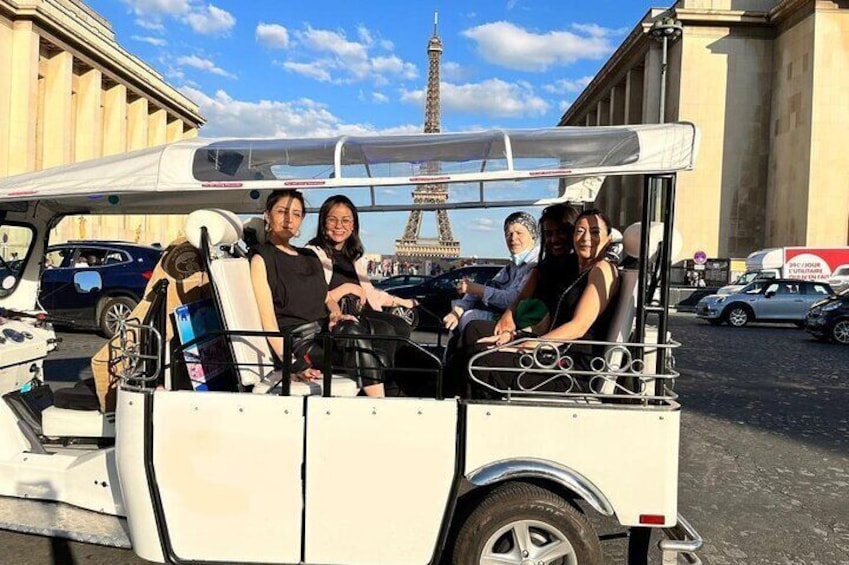 Private Tour of Paris by Tuk-Tuk