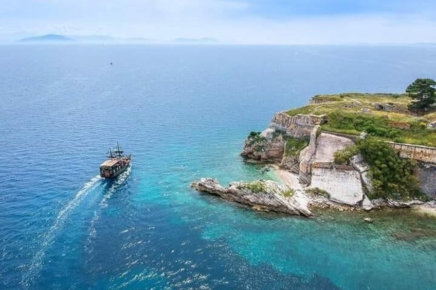Minicruise around the coastline of Corfu Town with Pirate ship 75 min
