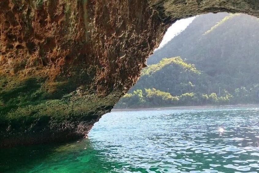 Boat and Snorkel Tour to 5 Islands of Los Arcos