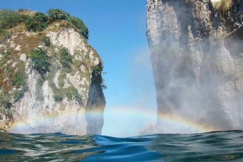 Boat and Snorkel Tour to 5 Islands of Los Arcos