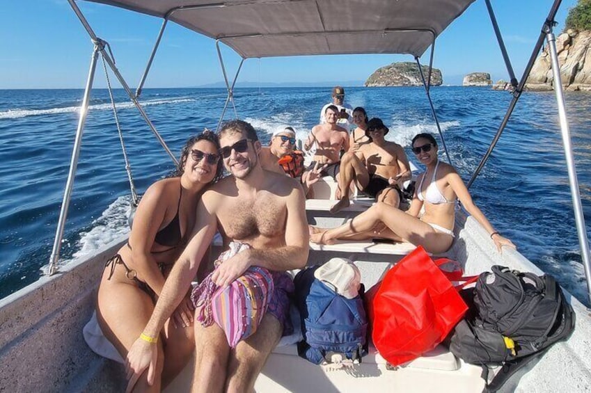 Boat and Snorkel Tour to 5 Islands of Los Arcos