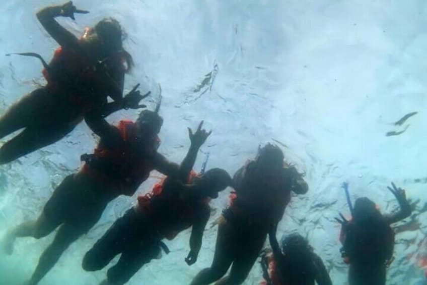 Boat and Snorkel Tour to 5 Islands of Los Arcos