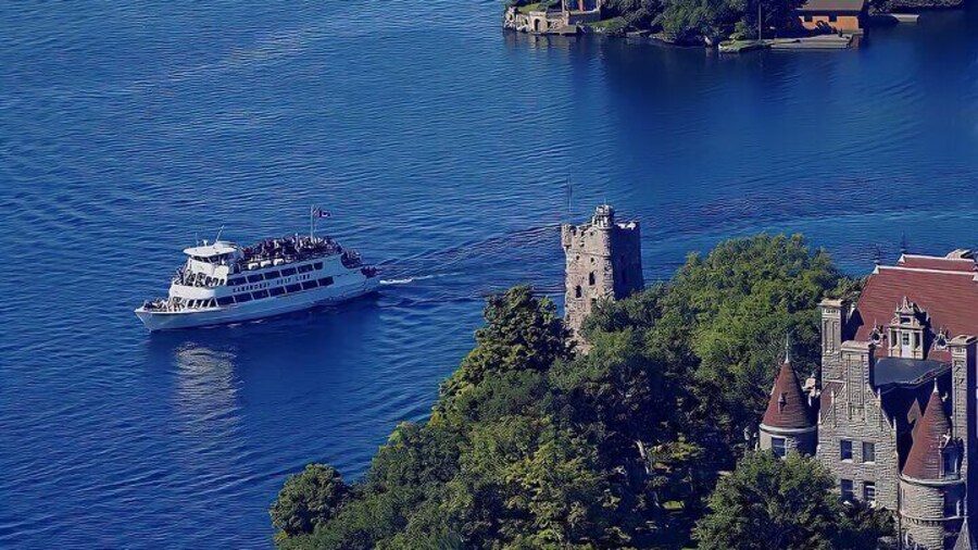 3-Hour 1000 Islands Cruise from Gananoque with views of Boldt Castle