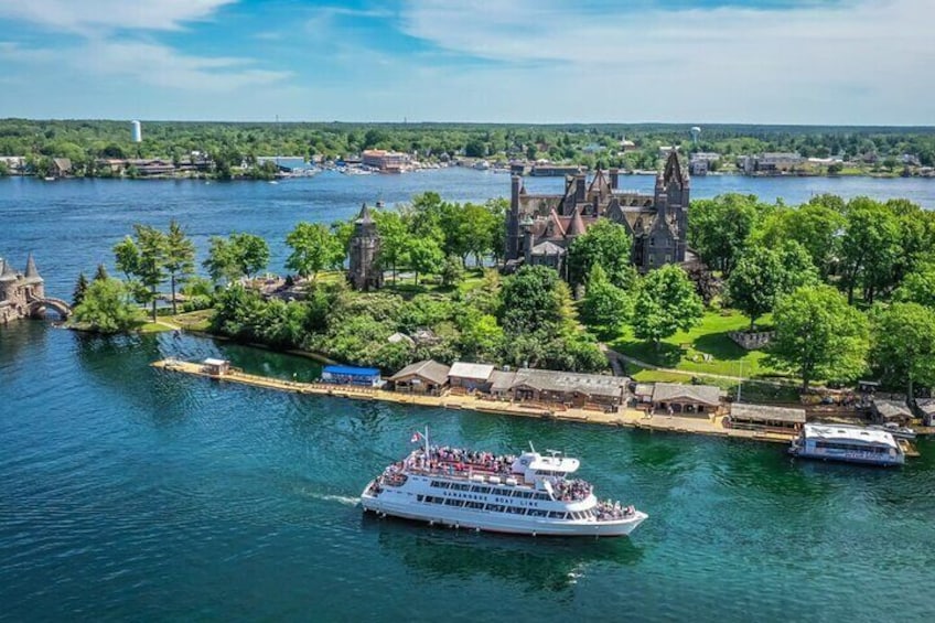 3-Hour 1000 Islands Cruise from Gananoque with views of Boldt Castle