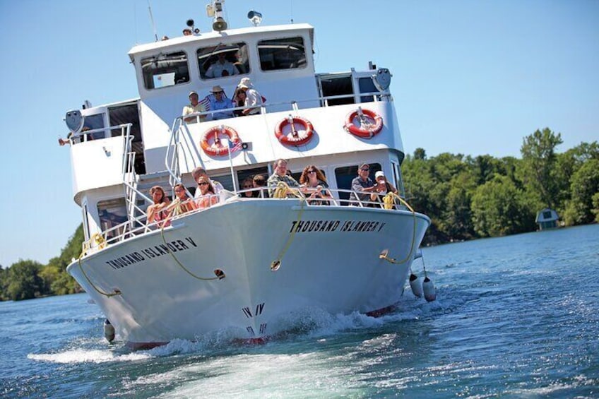 3-Hour 1000 Islands Cruise from Gananoque with views of Boldt Castle