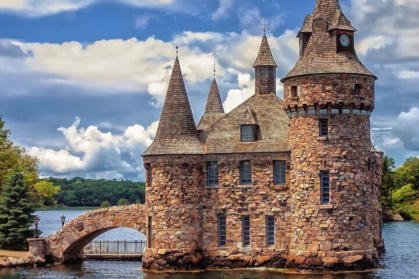 1-Hour 1000 Islands Cruise from Ivy Lea with views of Boldt Castle