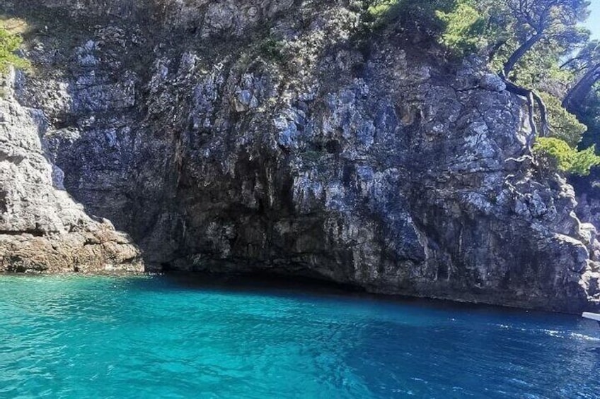 Blue Cave Small Group Tour with a Speedboat in Dubrovnik