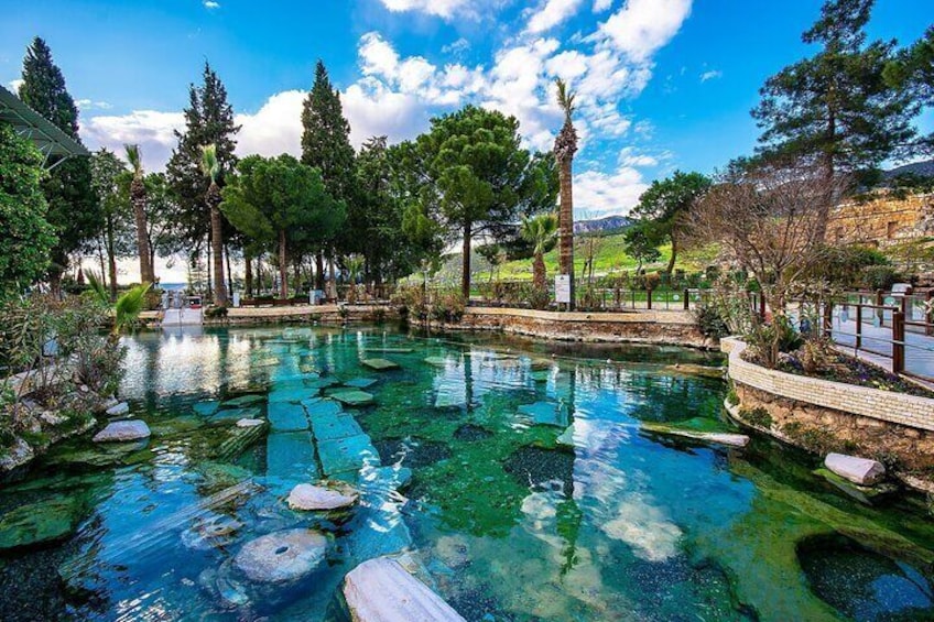 Antalya: Pamukkale & Hierapolis Tour with Lunch & Entrance