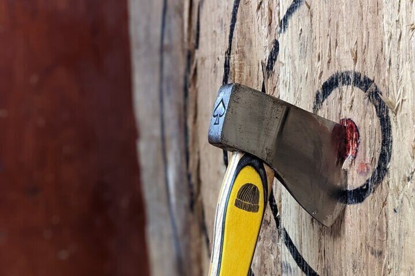 axe throwing bullseye 