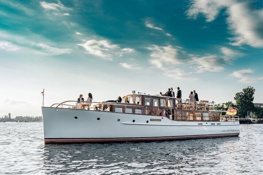 Our M/Y Fitzgerald