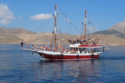 The Santa Maria Full-Day Island Cruise in Aegean Sea