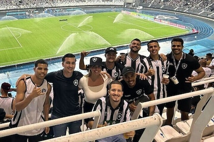 Rio de Janeiro: Join a Botafogo football game with locals