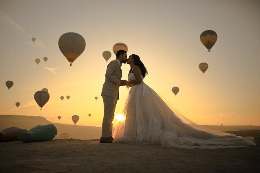 Professional Photo Shoot with Hot Air Balloons in Cappadocia