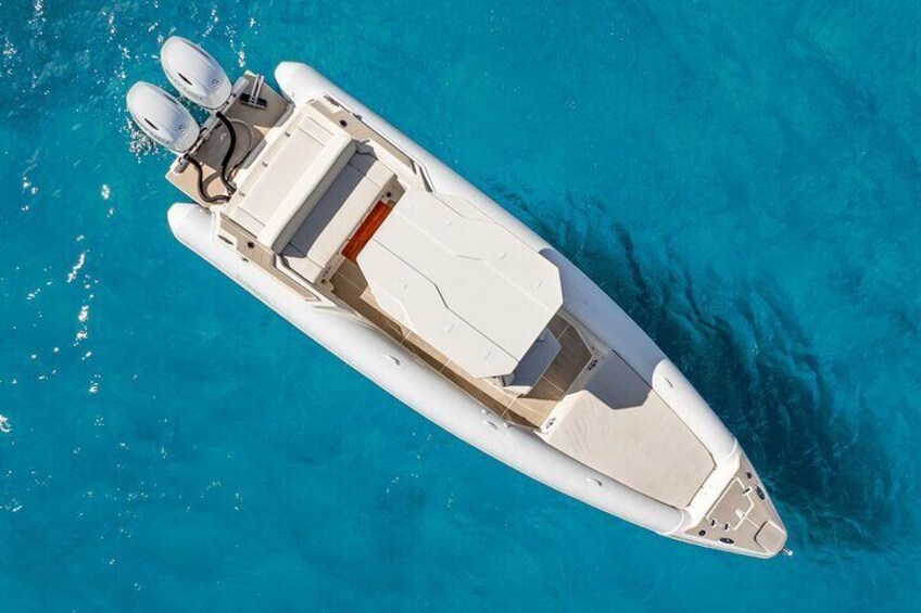 Private VIP Boat Tours in Cyclades