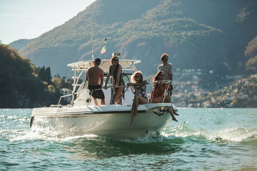 4 Hours Private Tours on boat on Lake Como with Captain