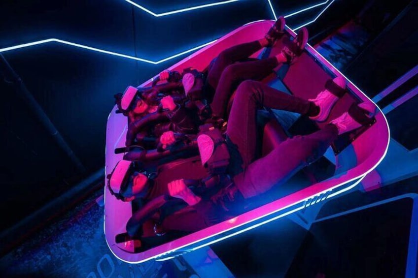 Flying Cinema
"360-degree spinning thrill VR ride"