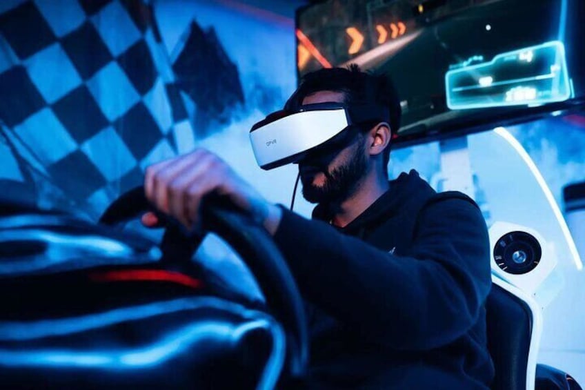 Flash Racing
"Exhilarating and Realistic VR Racing"