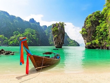 Desde Phuket: recorrido en canoa por la isla James Bond en barco de cola la...