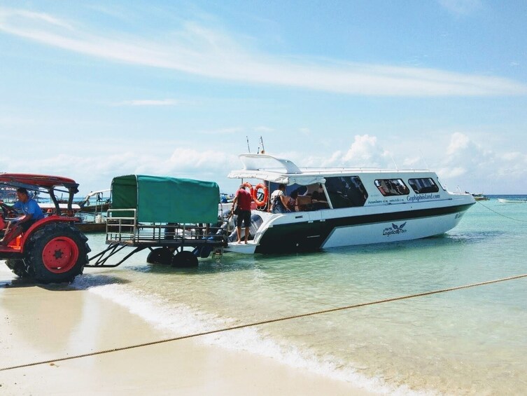 Travel from Koh Phi Phi Laem Tong Beach to Phuket Ao Po by speed boat