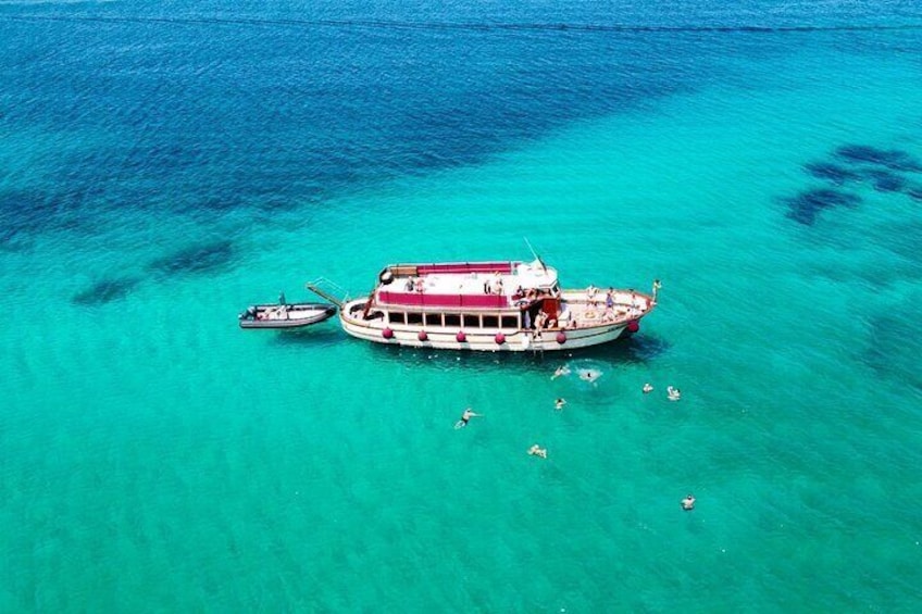 7-Hour Motorboat Tour of La Maddalena Archipelago