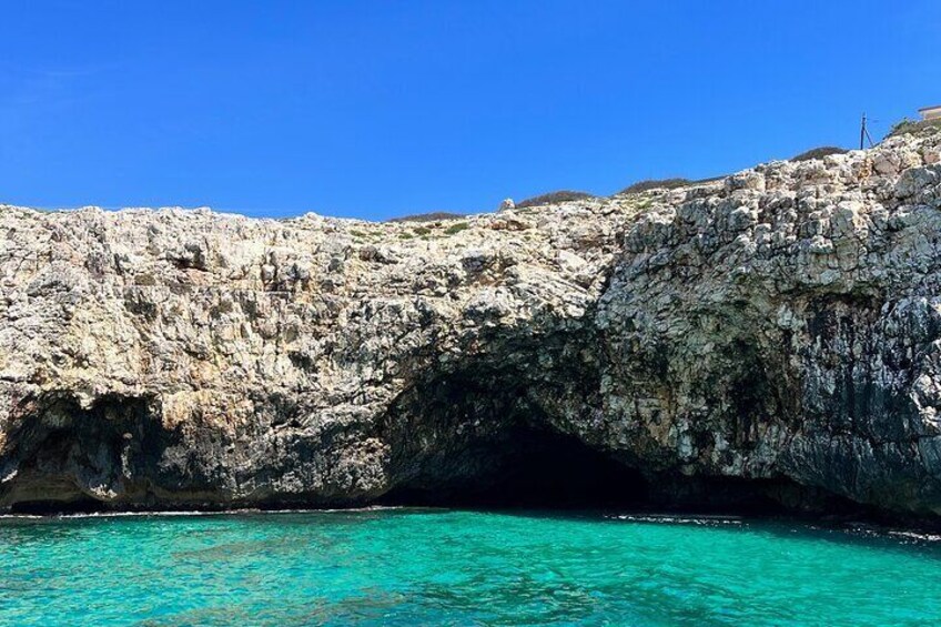 3-Hour Guided Boat Tour to the Caves in Santa Maria di Leuca