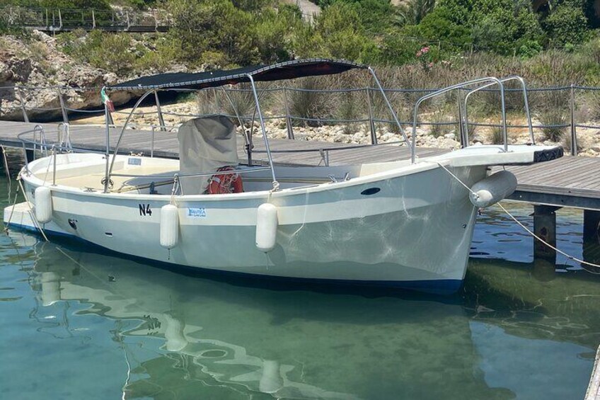 3-Hour Guided Boat Tour to the Caves in Santa Maria di Leuca