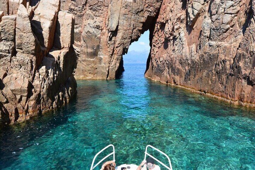 Passage of the Capo Rosso arch