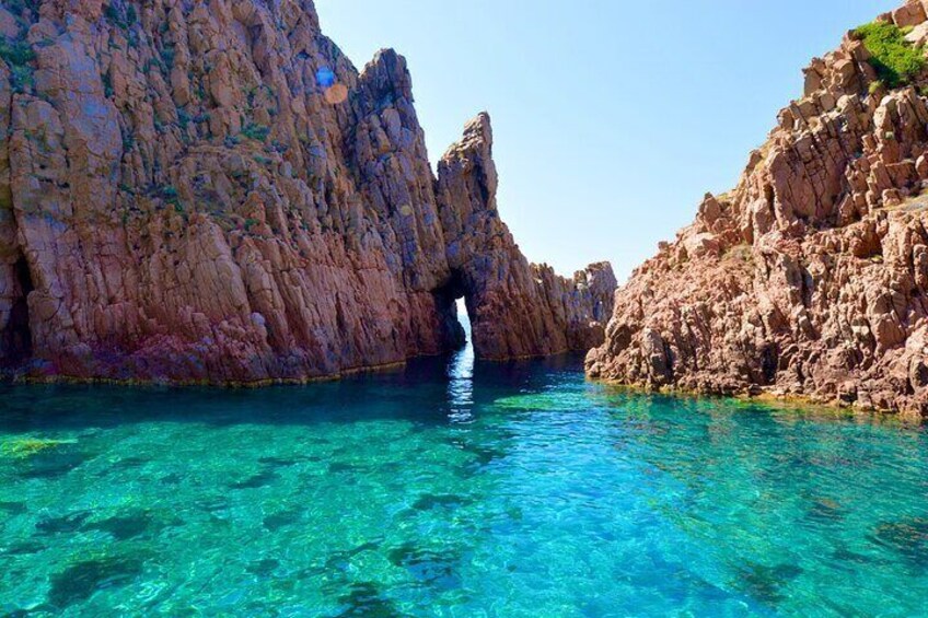 Small arch of Capo Rosso