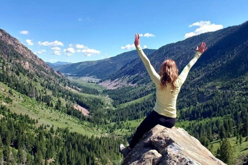 Private Alpine Hike with Charcuterie Tasting in Colorado