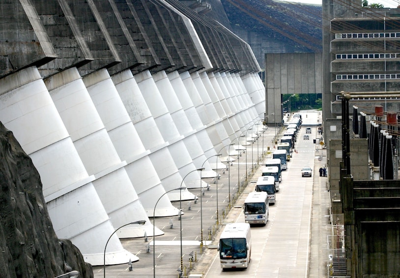 Itaipu Dam with Wild Animals Eco Retreat