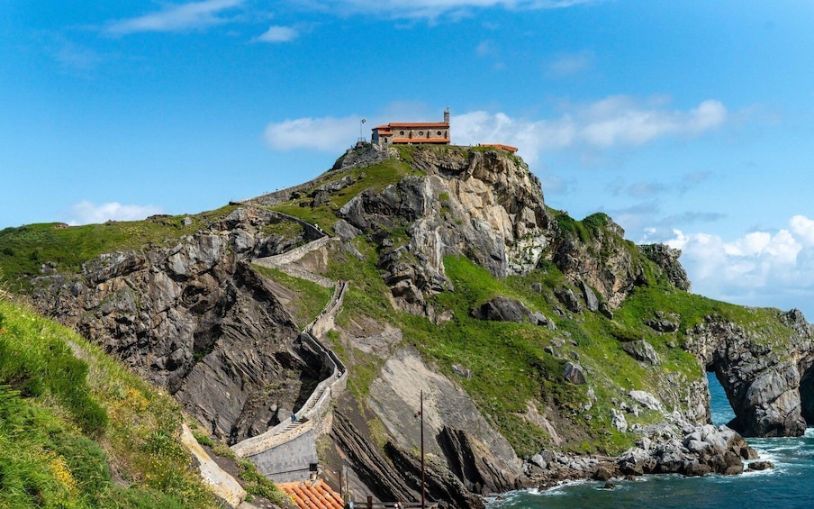 Picture 3 for Activity Bilbao: Gaztelugatxe, Bermeo, Mundaka, Gernika and Txakoli