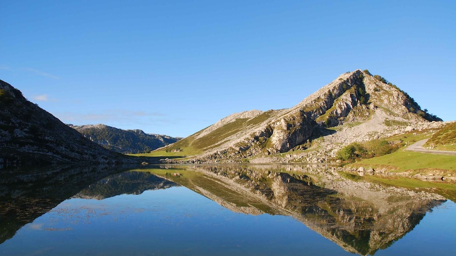 From Oviedo: Covadonga, Cangas de Onís, and Lastres Tour