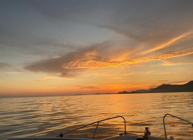 Dubrovnik: Romantic Sunset Cruise