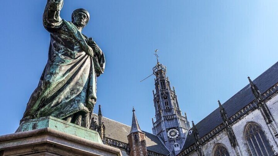 2 Hours Walking Tour Throughout History & Highlights of Haarlem