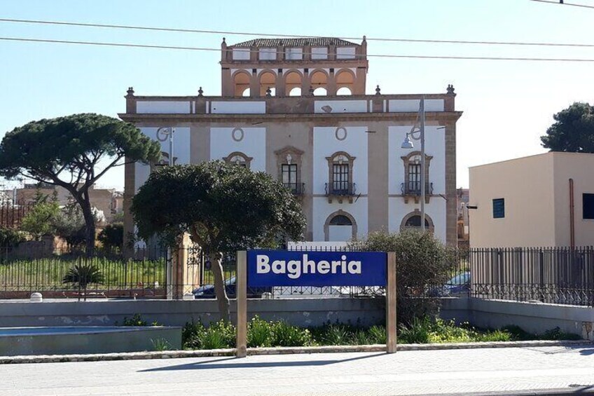 Tour of Villa Palagonia and Street Food itinerary in Bagheria