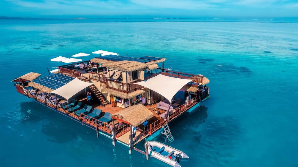 Fiji: Day Trip to Seventh Heaven Floating Bar & Restaurant
