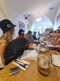 Praga: Murder Mystery Game con comida opcional