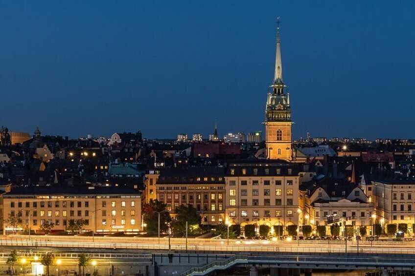 2-Hour Photo Walk in Stockholm by Night