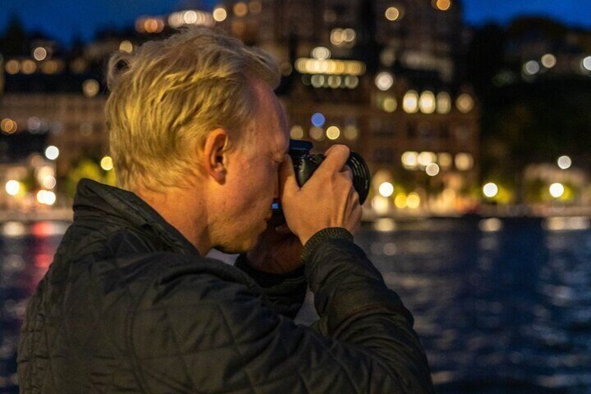 2-Hour Photo Walk in Stockholm by Night