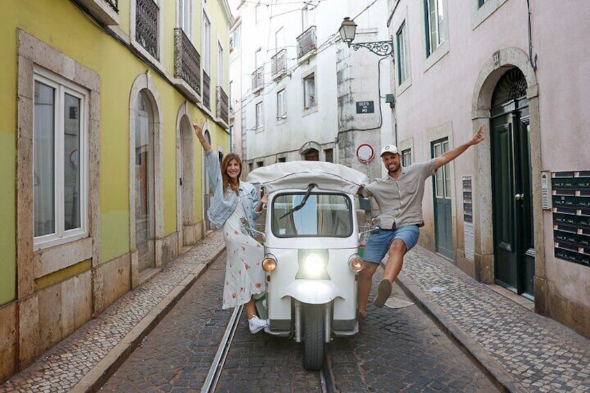 Lisbon: Private Guided Tour by Electric Tuk Tuk